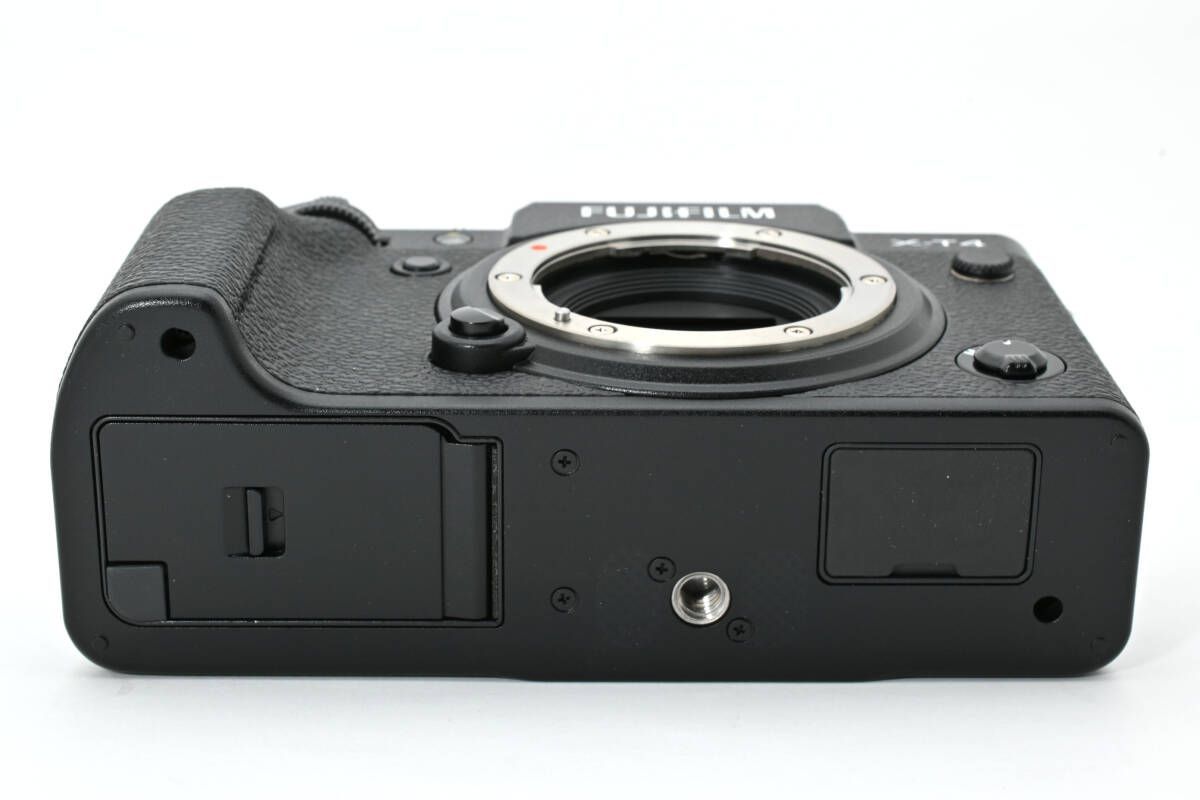 美品+保証期間内】X-T4（撮影枚数326枚）本体とSmallRigグリップ 美品+