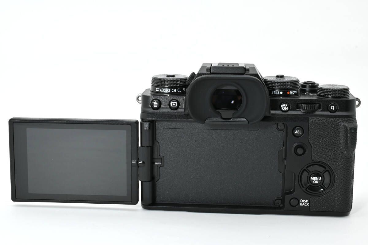 ☆極上品☆《ショット数7回 》富士フイルム FUJIFILM X-T4 ボディ