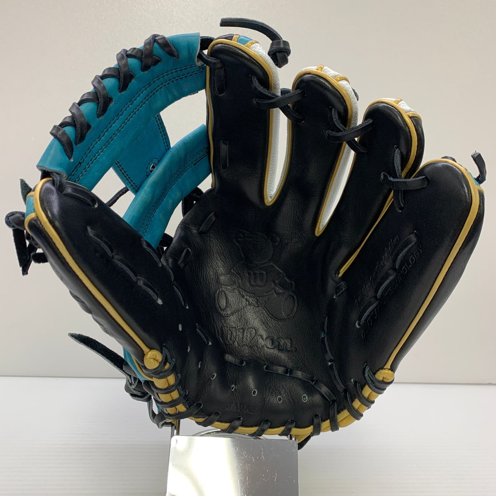 （最終値下げ）ウィルソン 軟式オーダーグローブ（美品） ウィルソン Wilson ウィルソンベア オーダー 軟式 大人 一般 内野手用