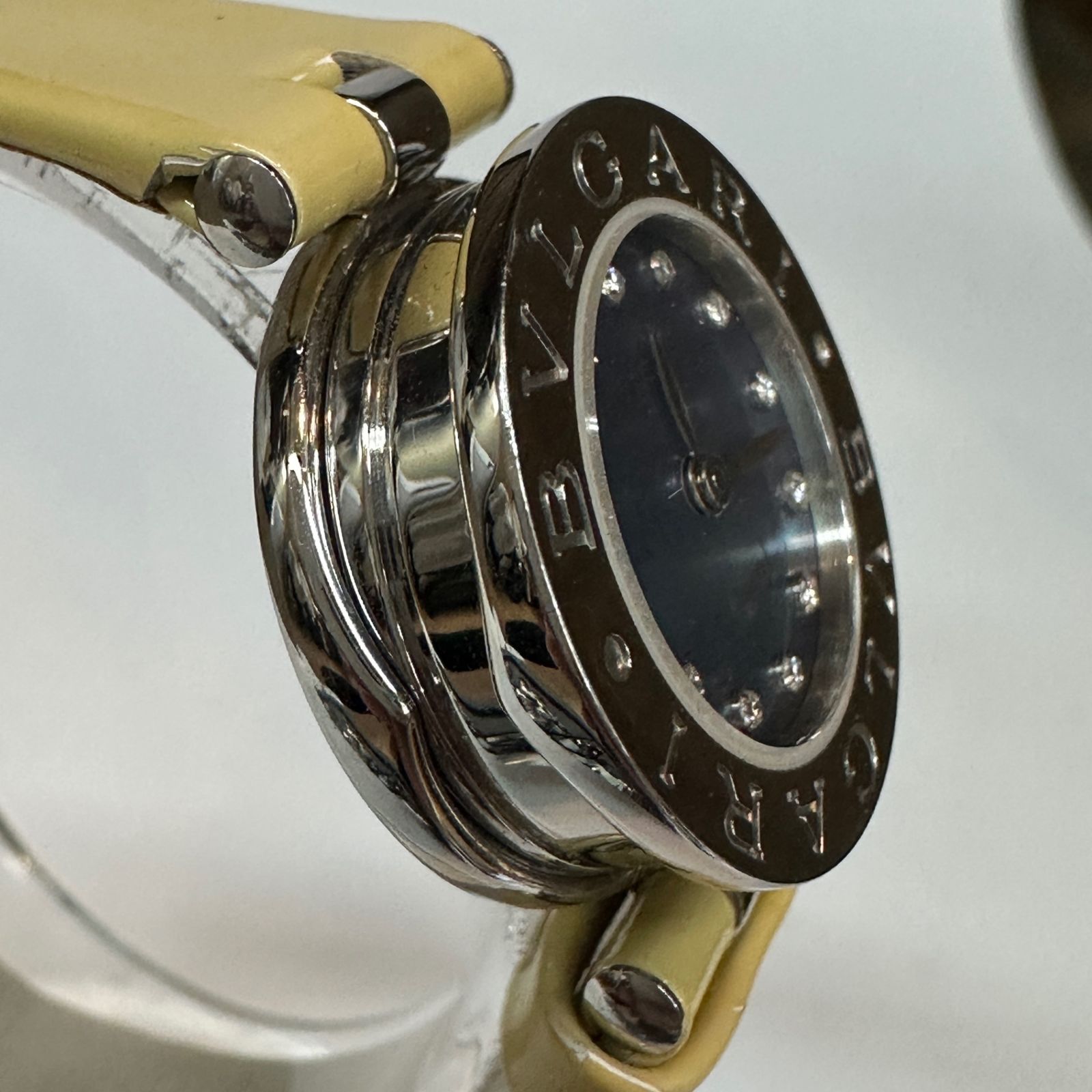 ○ BVLGARI ブルガリ ビーゼロワン BZ22S ダイヤ シェル 革ベルト