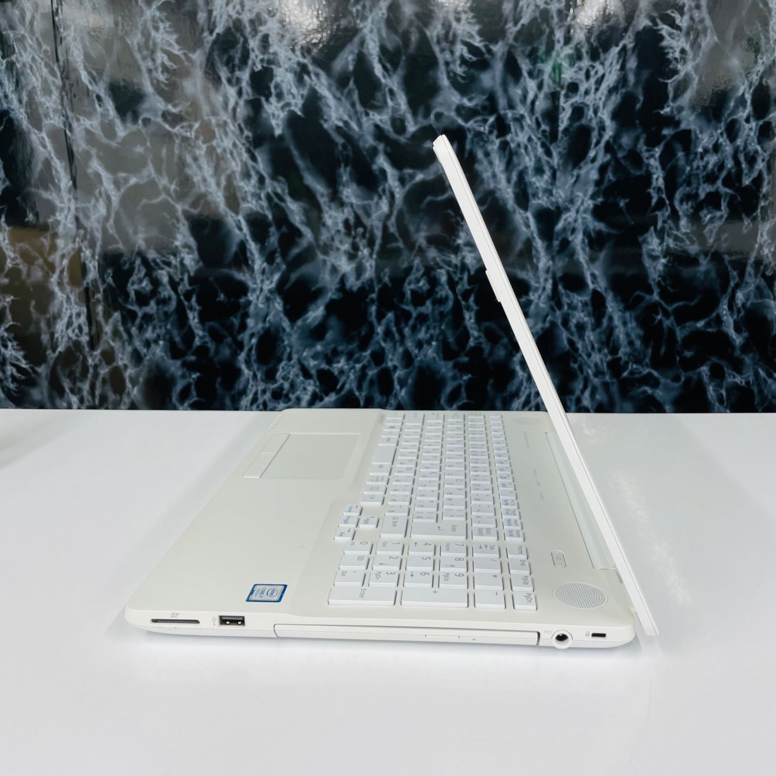 富士通 LIFEBOOK AH50/C3 core i7 7700HQ◇8GB◇SSD128GB 0820 - メルカリ