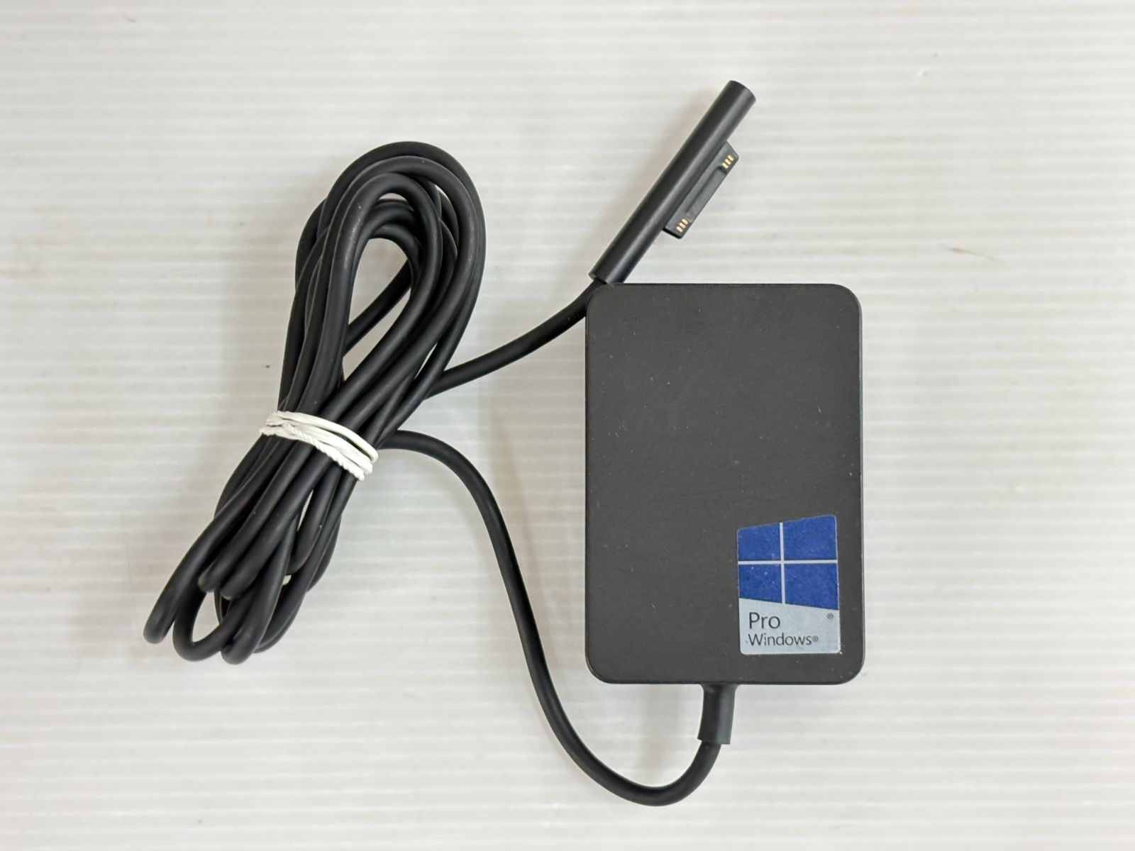 良品 バッテリー良好】Microsoft SURFACE GO3 model:2022『Core i3