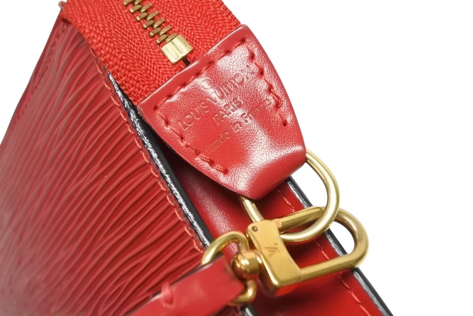 ルイヴィトン M52947エピ ポシェット アクセソワール　レッド　赤 ルイ ヴィトン エピ ポシェット アクセソワール カスティリアンレッド