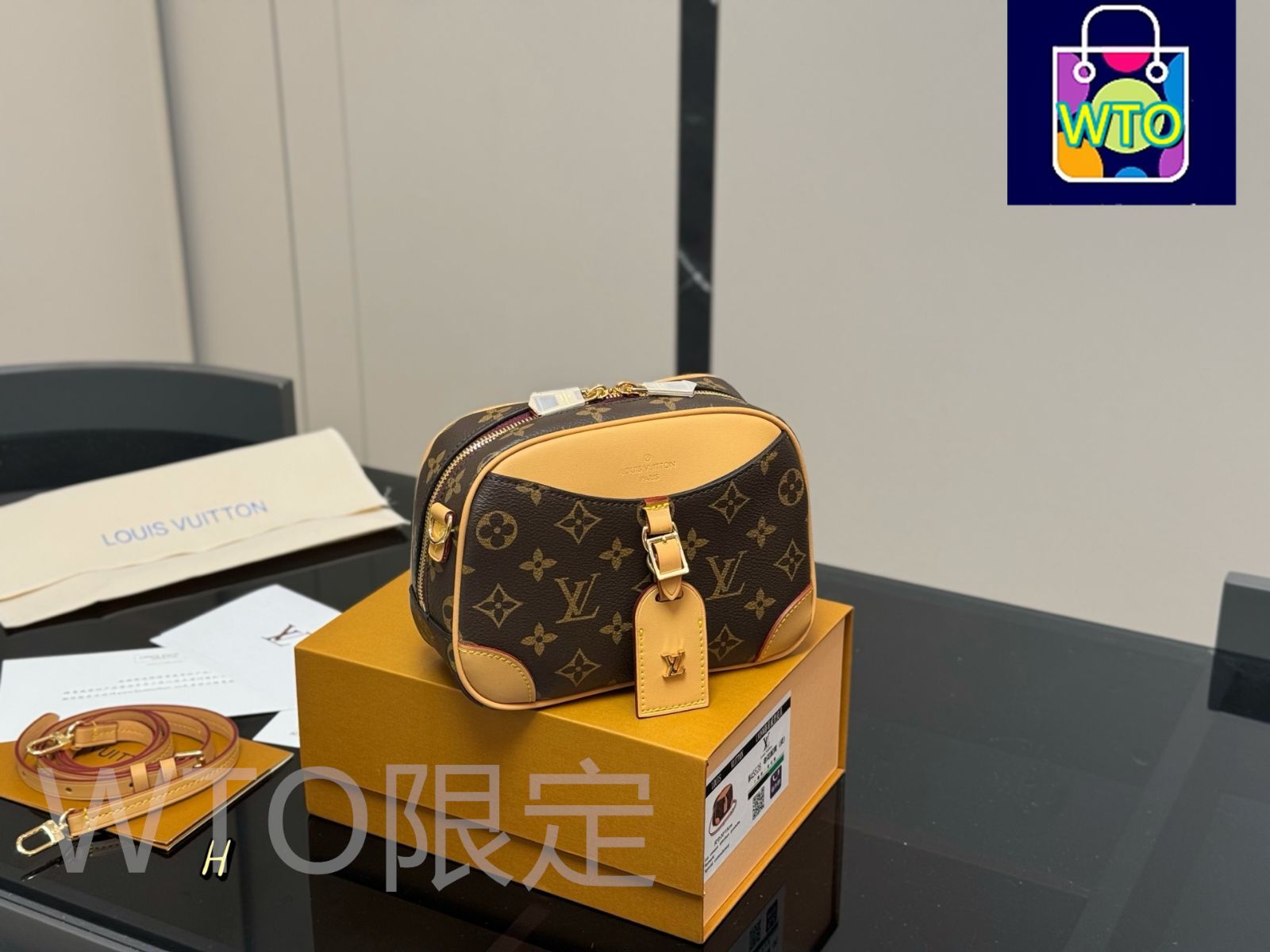 バッグ DEAUVILLE MINI MNG WIN 今日特価】LV Deauville Mini Camera Bag - ドーヴィル ミニ カメラ