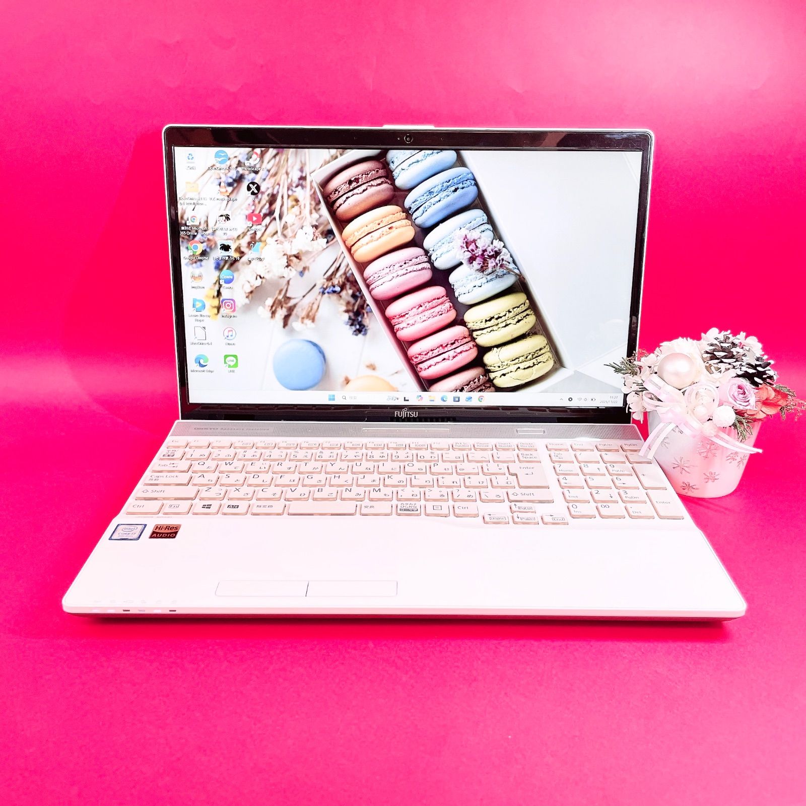 高性能！第8世代Corei7✨️売り切れ続出おしゃれホワイト✨️薄型