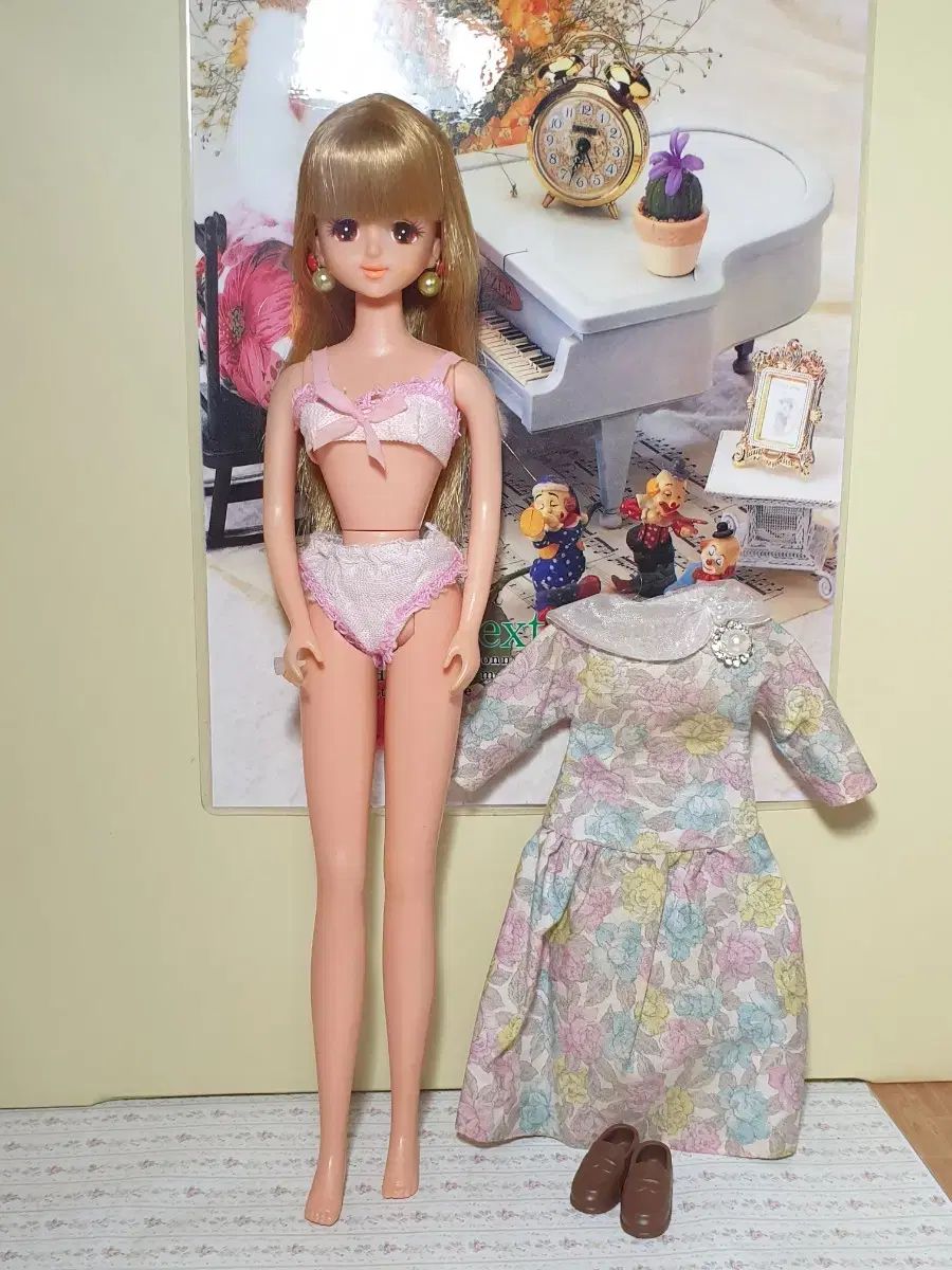 小麦色のバービー（ジェニー） ジェニー フレンド 小麦肌・小顔の ジェーン タカラ バービー リカ