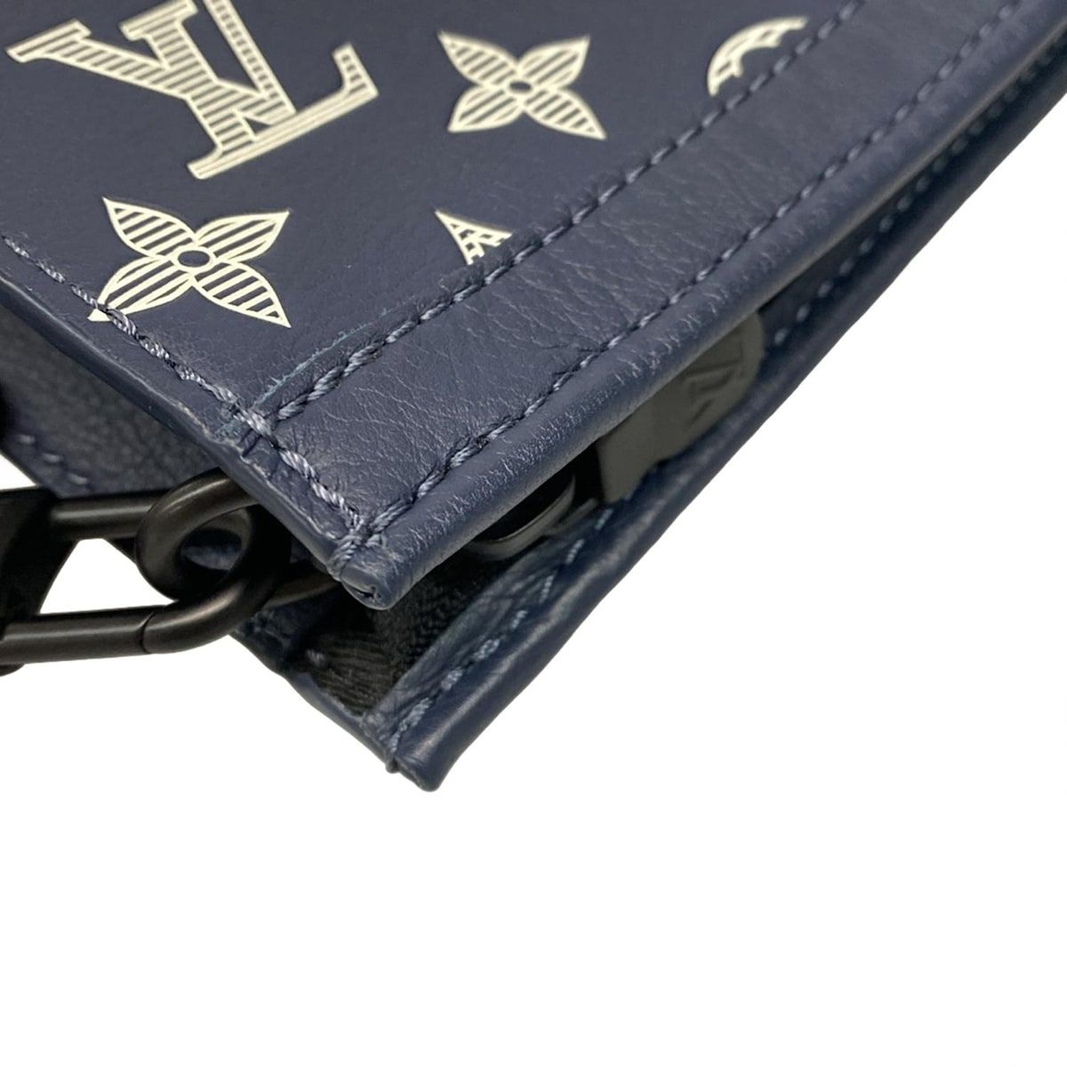 美品 ルイヴィトン ガストンウェララブルウォレット モノグラム ガストン・ウェアラブル ウォレット モノグラム・エクリプス｜ルイ