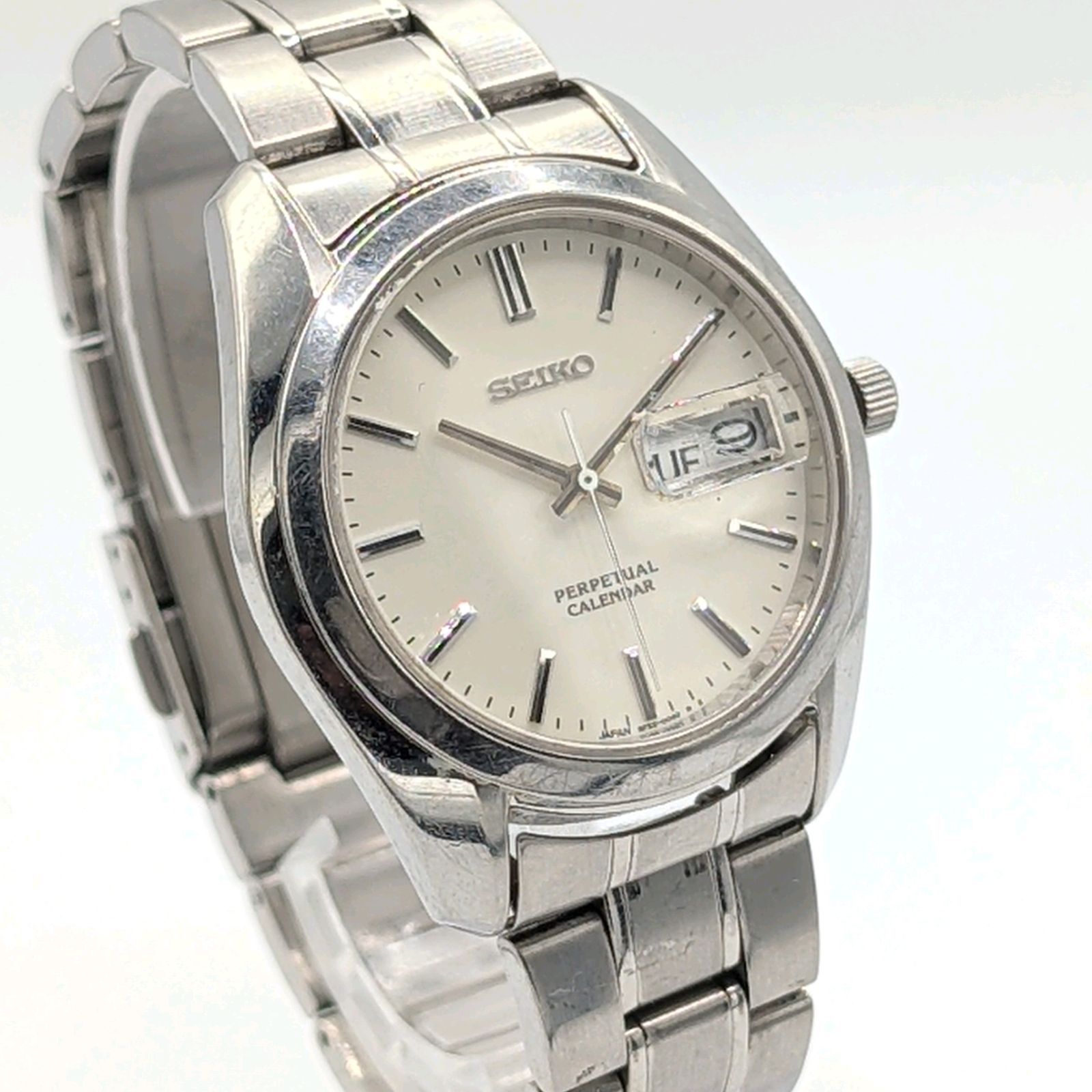 SEIKO PERPETUAL CALENDER 8F33-0040 Watch Men