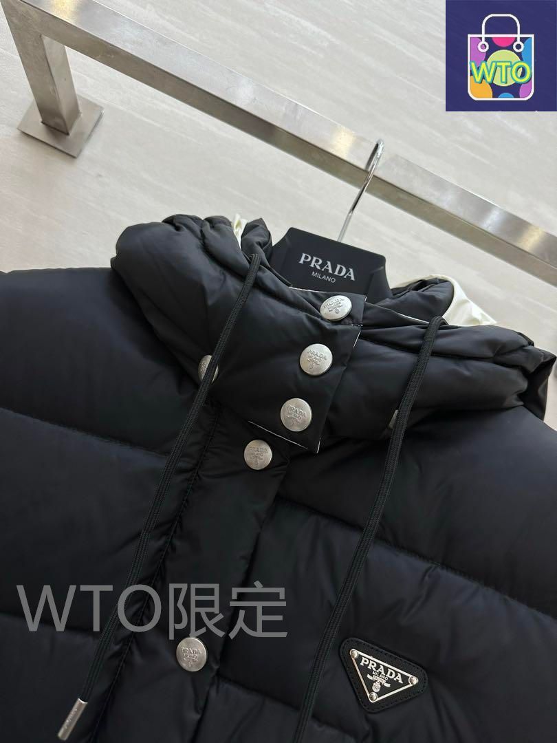 PRADA ダウンベスト フード付き 黒｜本日限定特価｜新品未使用 - メルカリ