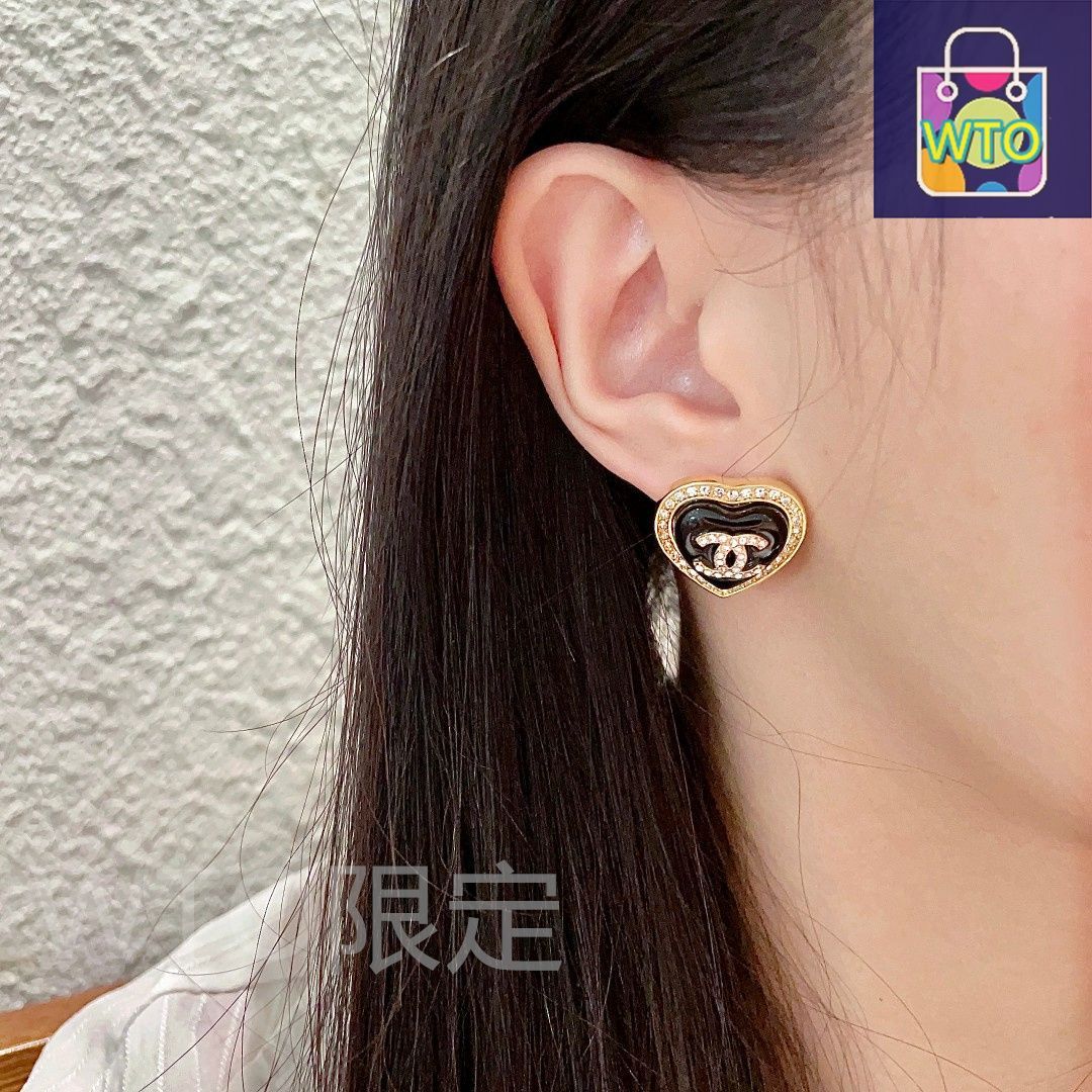 今日特価】Chanel ヴィンテージ アルファベットピアス 送料無料！限定