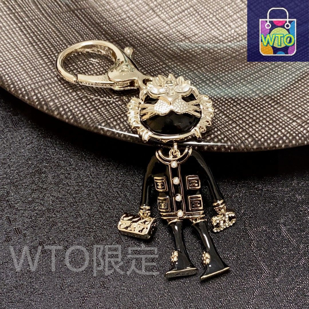 今日特価】Chanel 水鑽入り ライオンデザイン バッグアクセサリー