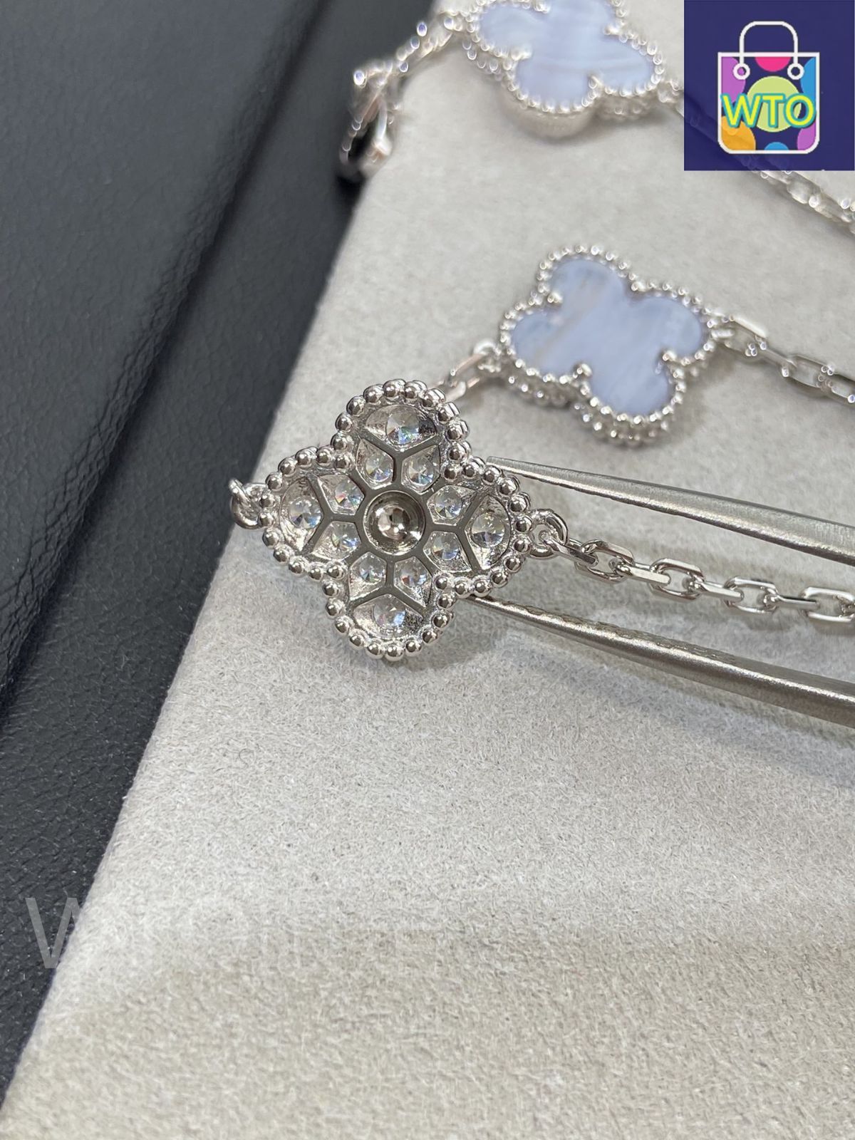 Van Cleef & Arpels] ヴァンクリーフ＆アーペル 四つ葉のクローバー