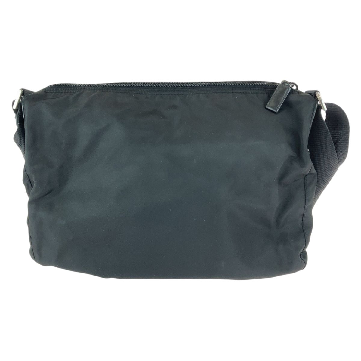 PRADA プラダ テスート 三角ロゴプレート ブラック シルバー金具