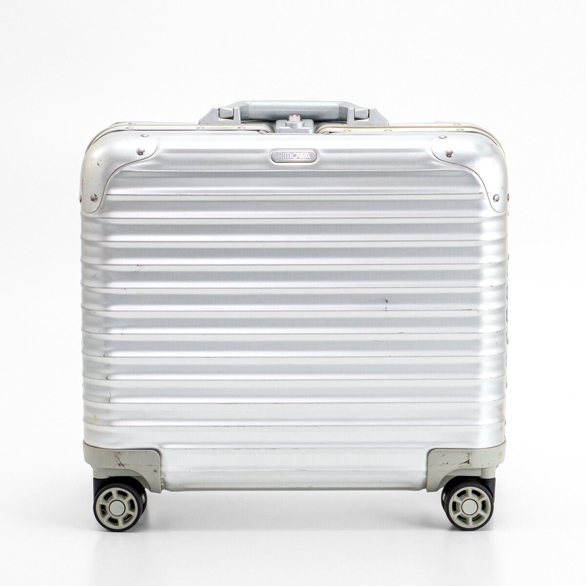 RIMOWA リモワ TOPAS トパーズ 26L 機内持ち込み 4輪 TSAロック