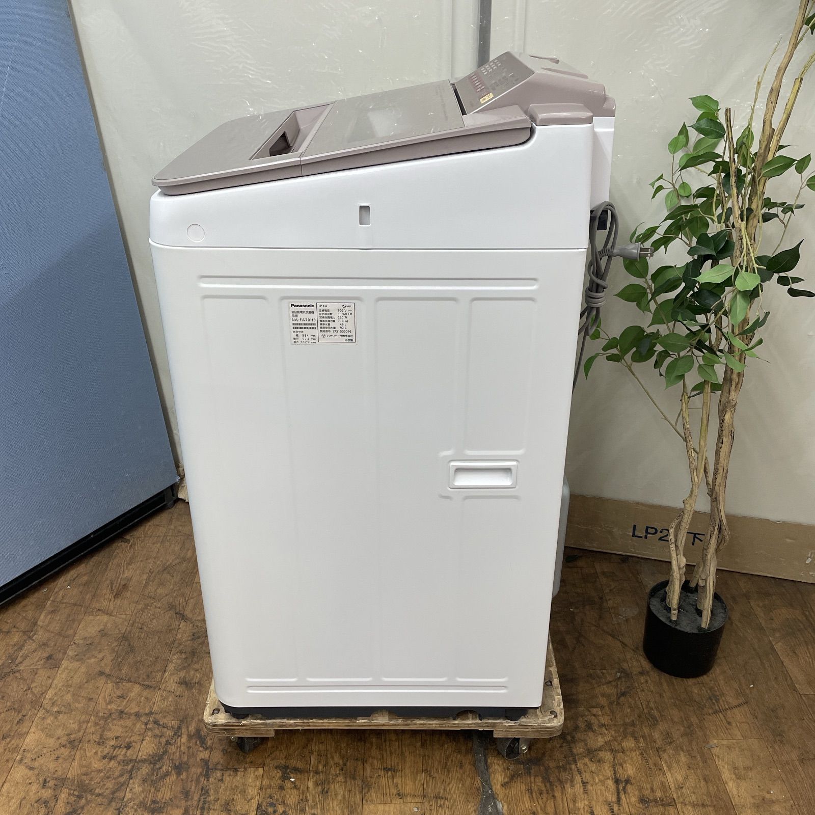 R617 ☀️ 名古屋市近郊配送設置無料！ Panasonic 洗濯機（洗濯7.0