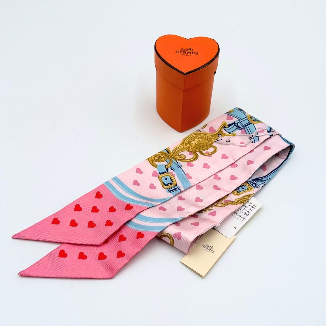 新古品】Hermes シルク ツイリー スカーフ ブリッド・ドゥ・ガラ・ラブ