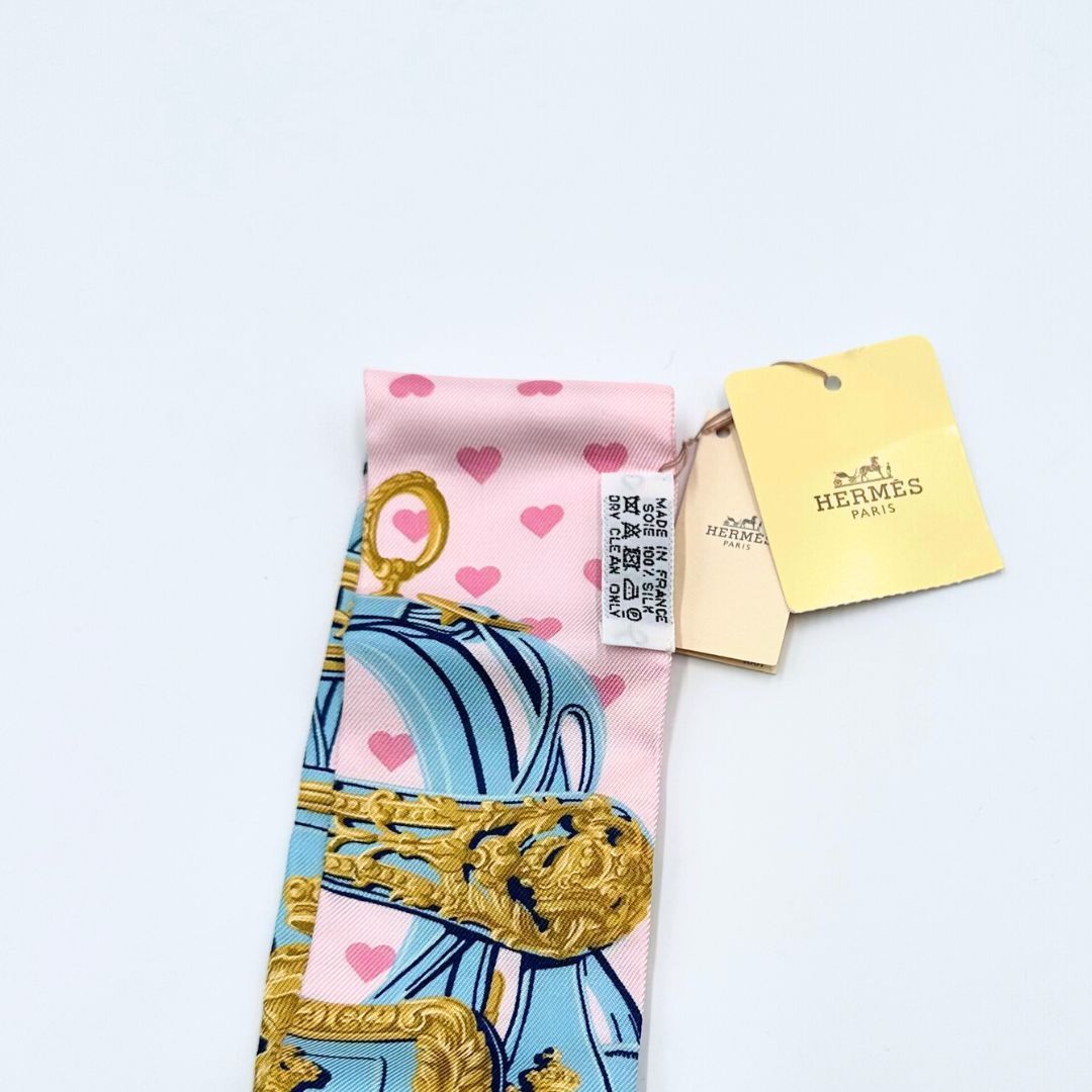 新古品】Hermes シルク ツイリー スカーフ ブリッド・ドゥ・ガラ・ラブ