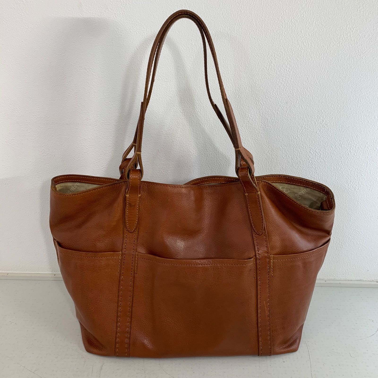 美品　genten ブラウンレザースタッズトートバッグ genten ブラウンレザー トートバッグ スタッズ付き genten 「genten