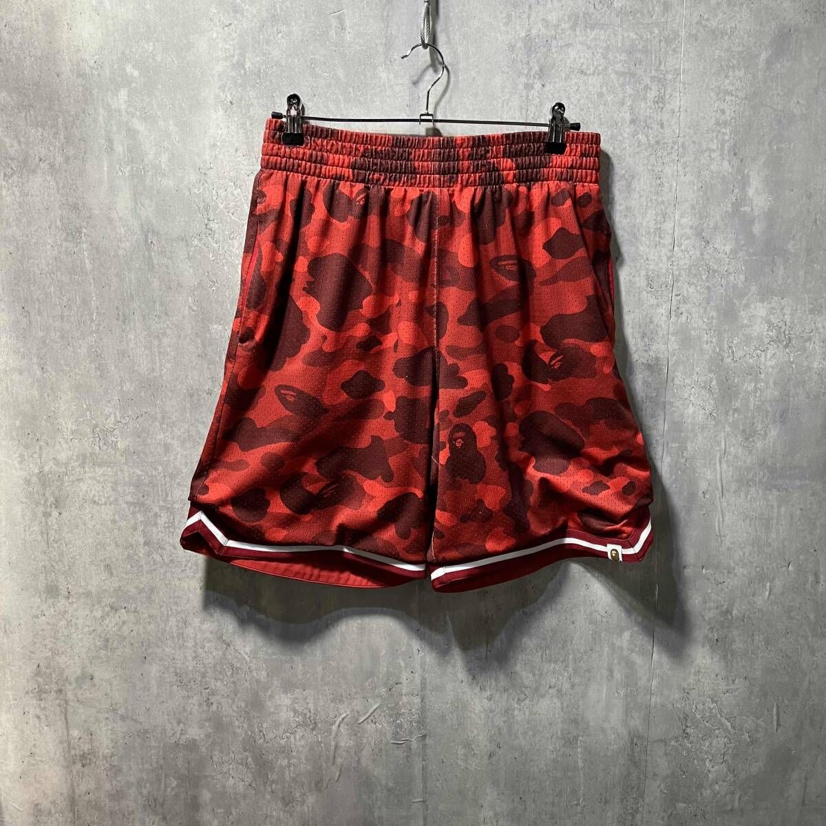 A BATHING APE カモワイドショートパンツ サイズL レッド アベイシングエイプ
