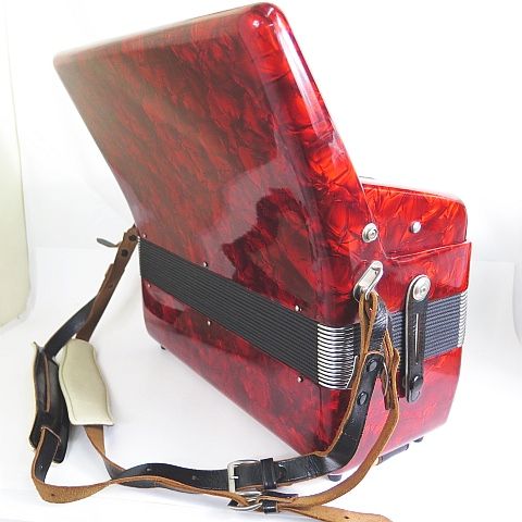 YAMAHA YA-48 ヤマハ アコーディオン 34鍵盤 48ベース レッド ケース