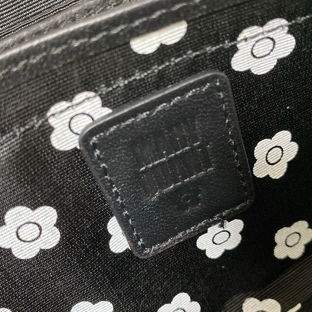 MARY QUANT(マリークワント) 長財布 - 黒 レザー - メルカリ