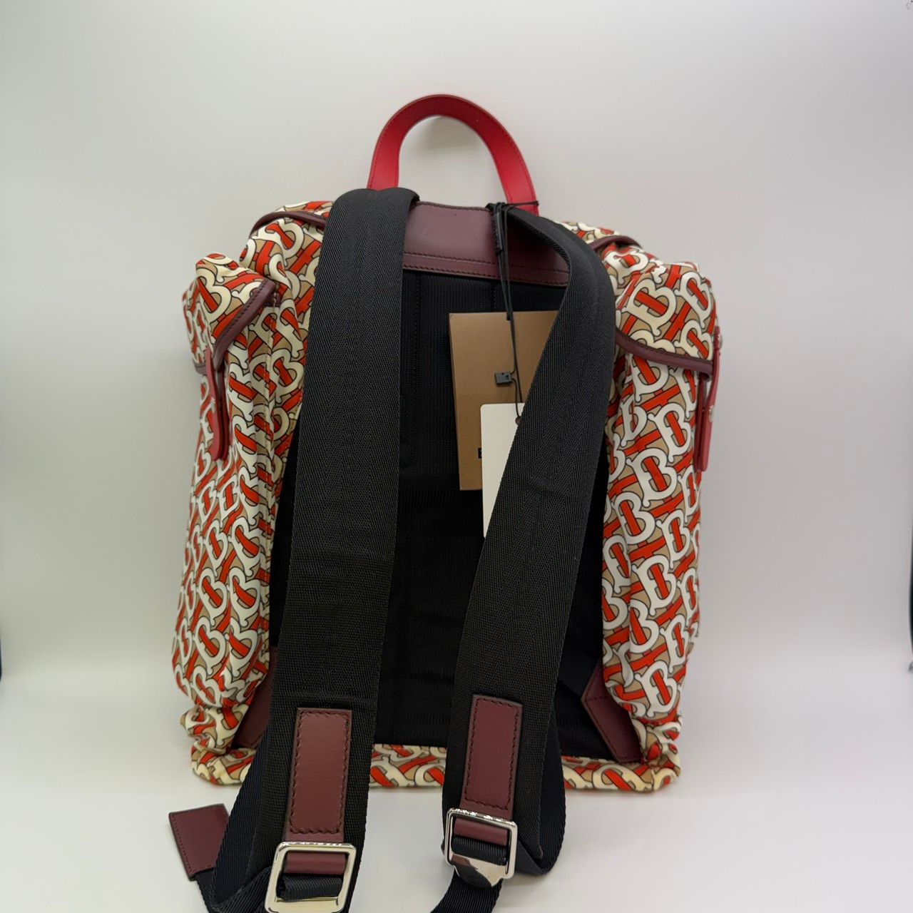 希少 未使用 バーバリー リュック TBモノグラム 総ロゴ ナイロン 保存袋 希少 未使用 バーバリー リュック TBモノグラム 総ロゴ ナイロン 保存袋