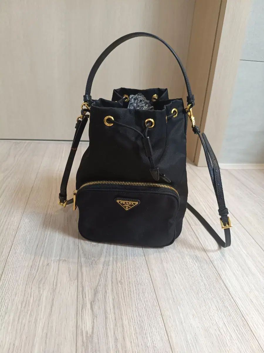 プラダ デュエット リナイロン バケットバッグ 1 BH 038 RV 44 F 0002