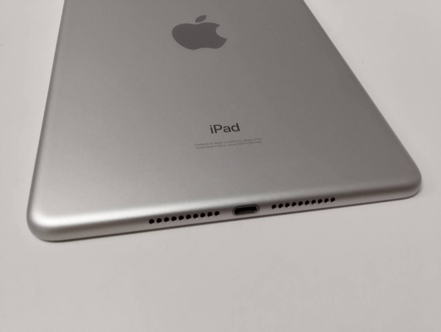 Wi-Fiモデル】iPad mini 第5世代/A2133/256GB〈MUU52J/A〉 - メルカリ