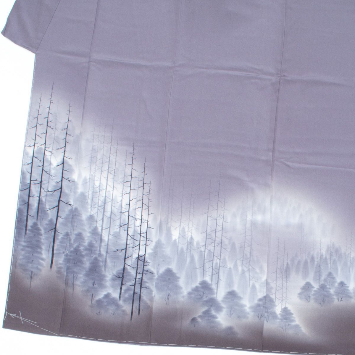 未使用品】訪問着 友禅 幻想的な森の情景 仕付け糸付き 藤鼠 正絹 袷