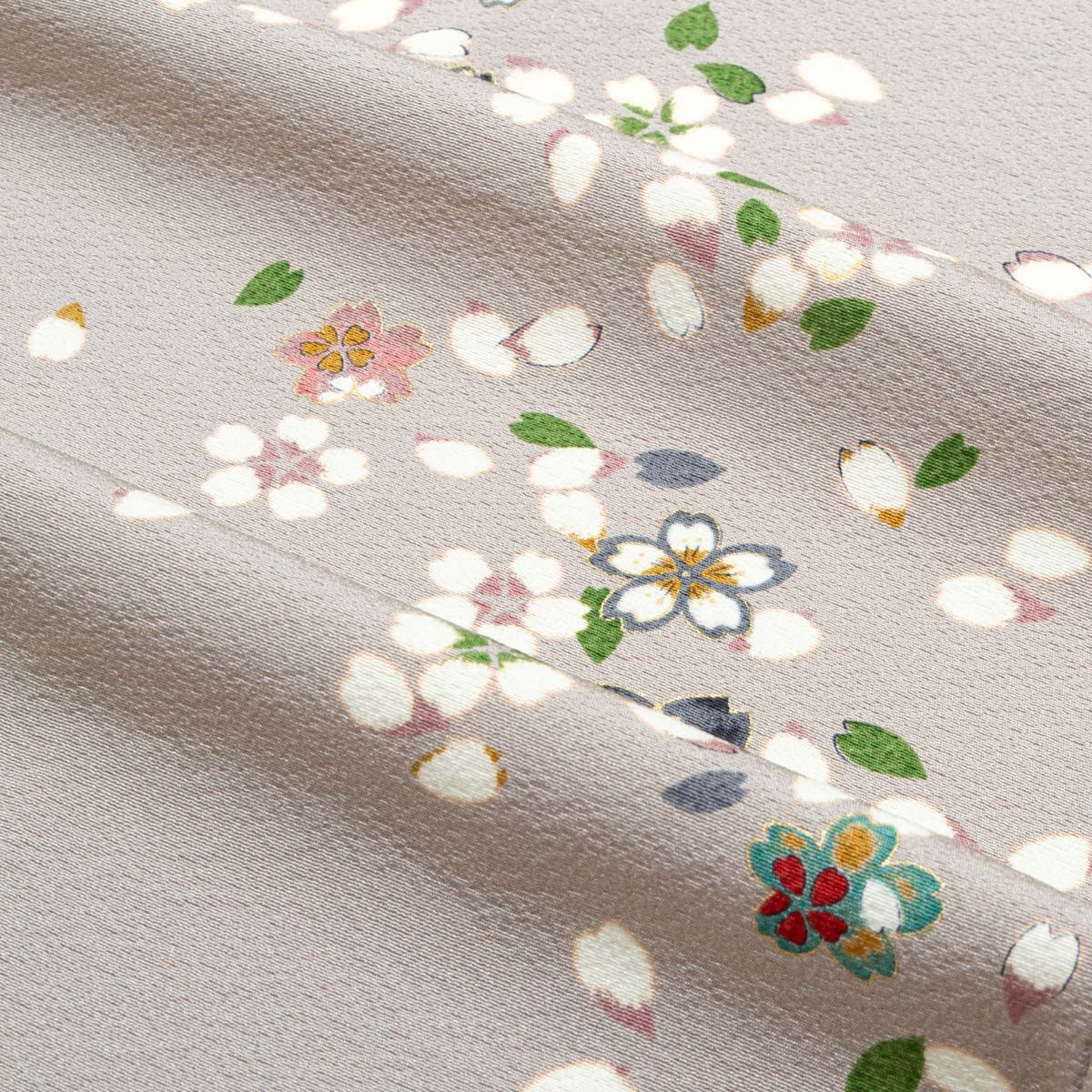 美品】小紋 友禅 桜の花散らし 霞色 正絹 袷 身丈：約156cm 裄：約67.5