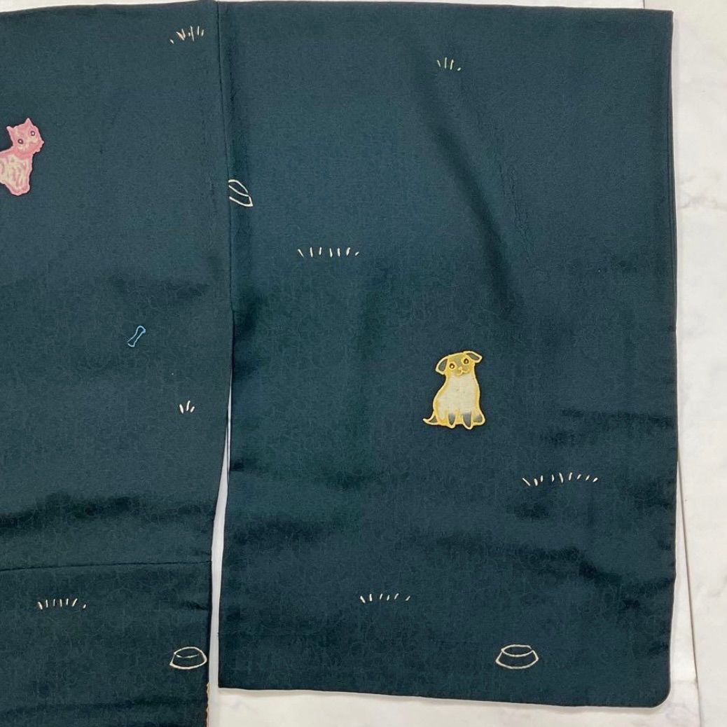 kimono one kimonoarisa 厳選 可愛らしい犬の模様 dog 小紋 深緑 袷 広衿 裄64肩丈162 5 ロング ジーンズ ロングカーデ