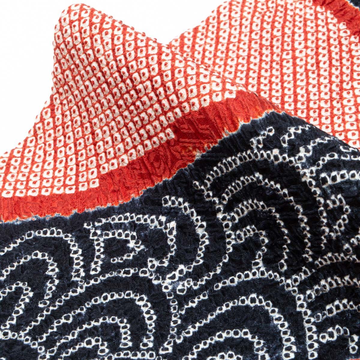 しっとりと締める　総絞りの開き名古屋帯 開き名古屋帯 総絞り 鹿の子 青海波 黒 疋田丸文 赤錆色 正絹 九寸