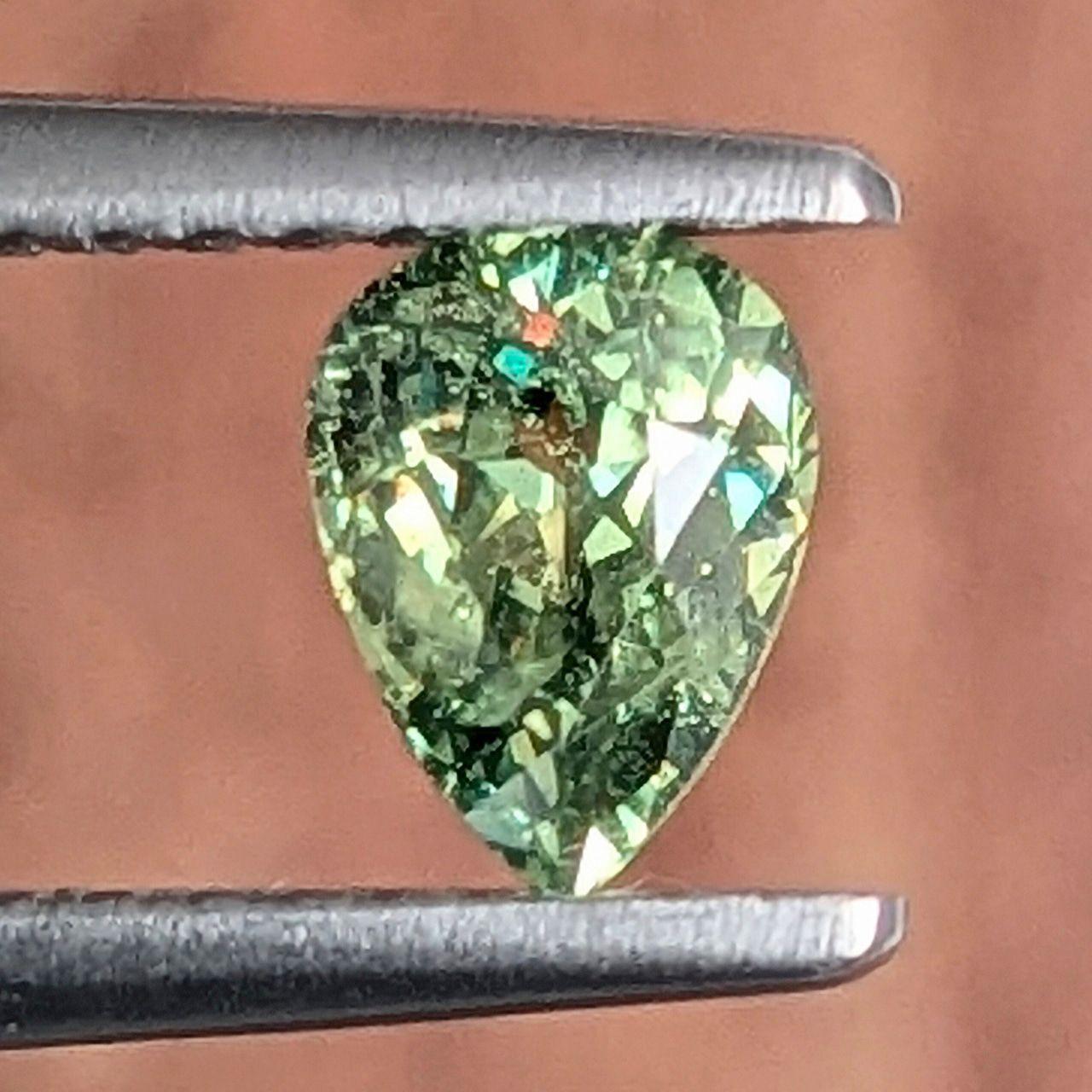 【ナミビア産】デマントイドガーネット ナミビア産】デマントイドガーネット デマントイドガーネット ナミビア