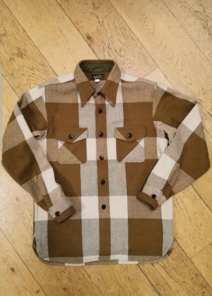 At Last&Co(アットラスト) ウールシャツ サイズ15 - メルカリ