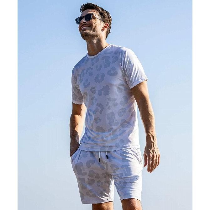 未使用 1PIU1UGUALE3 RELAX ウノピゥウノウグァーレトレ リラックス