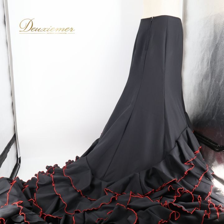 フラメンコ 衣装 バタデコーラ ファルダ スカート 黒 赤 無地 ボランテ