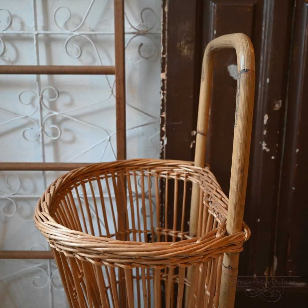 IFU-414 英国アンティーク かご バスケット ラタン カゴカート