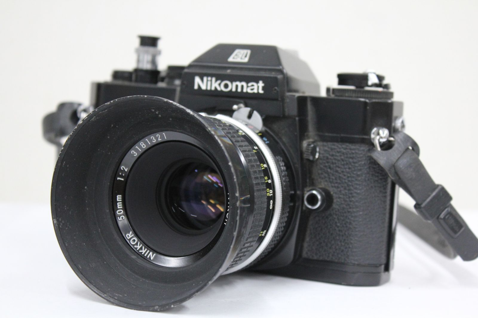 ニコン Nikon Nikomat EL ブラック NIKKOR Ai改 50 mm F 2 フード付き ボディレンズセット e 3945