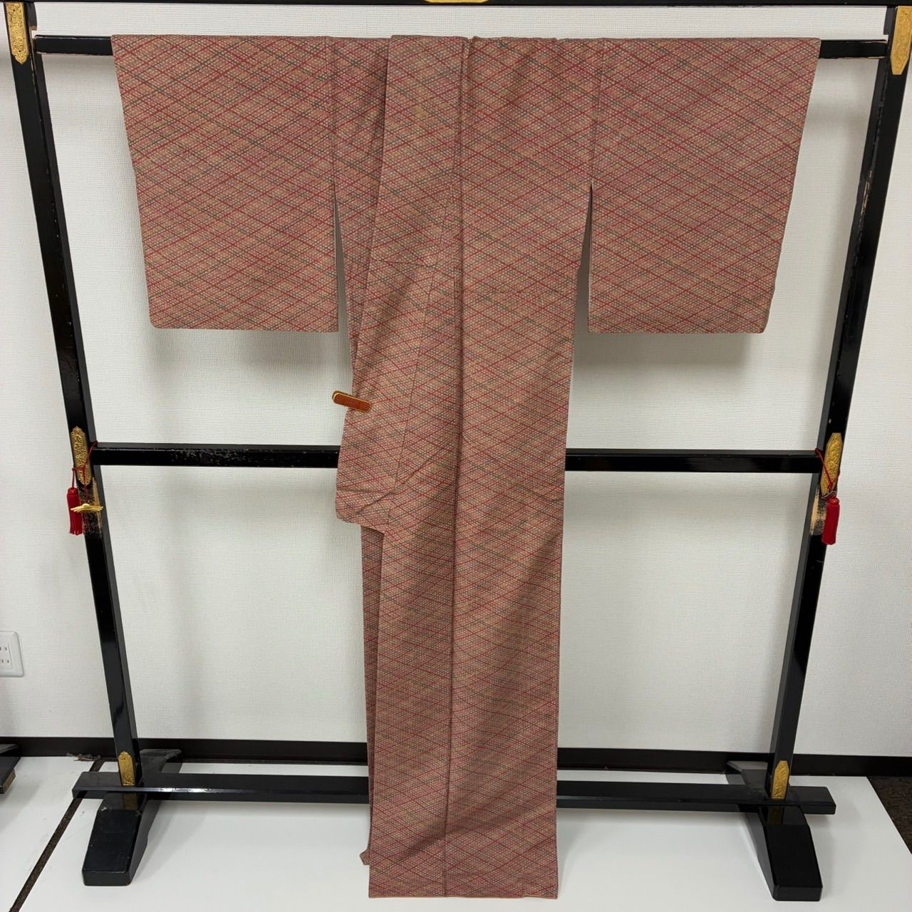 正絹ぜんまい紬 袷 紬 ぜんまい紬 絣模様 裄67cm 正絹 半衿おまけ付き - メルカリ