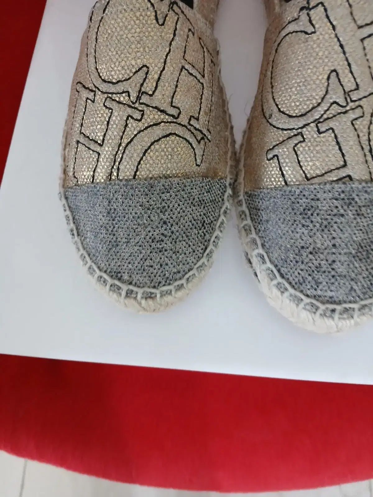 エスパドリーユ