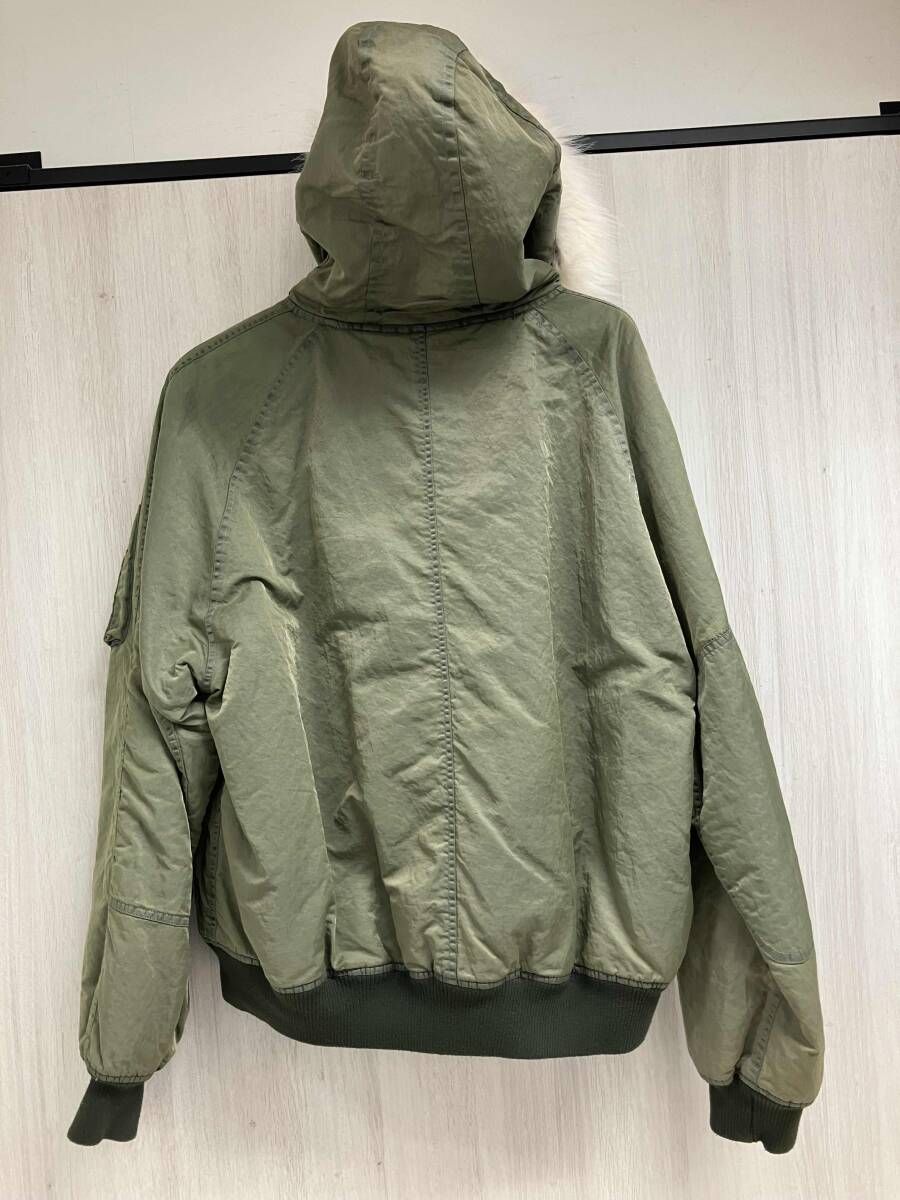 BADWAY グレー MA-1 ファー付きフライトジャケット BADWAY グレー コレクション MA-1 ファー付きフライトジャケット ALPHA