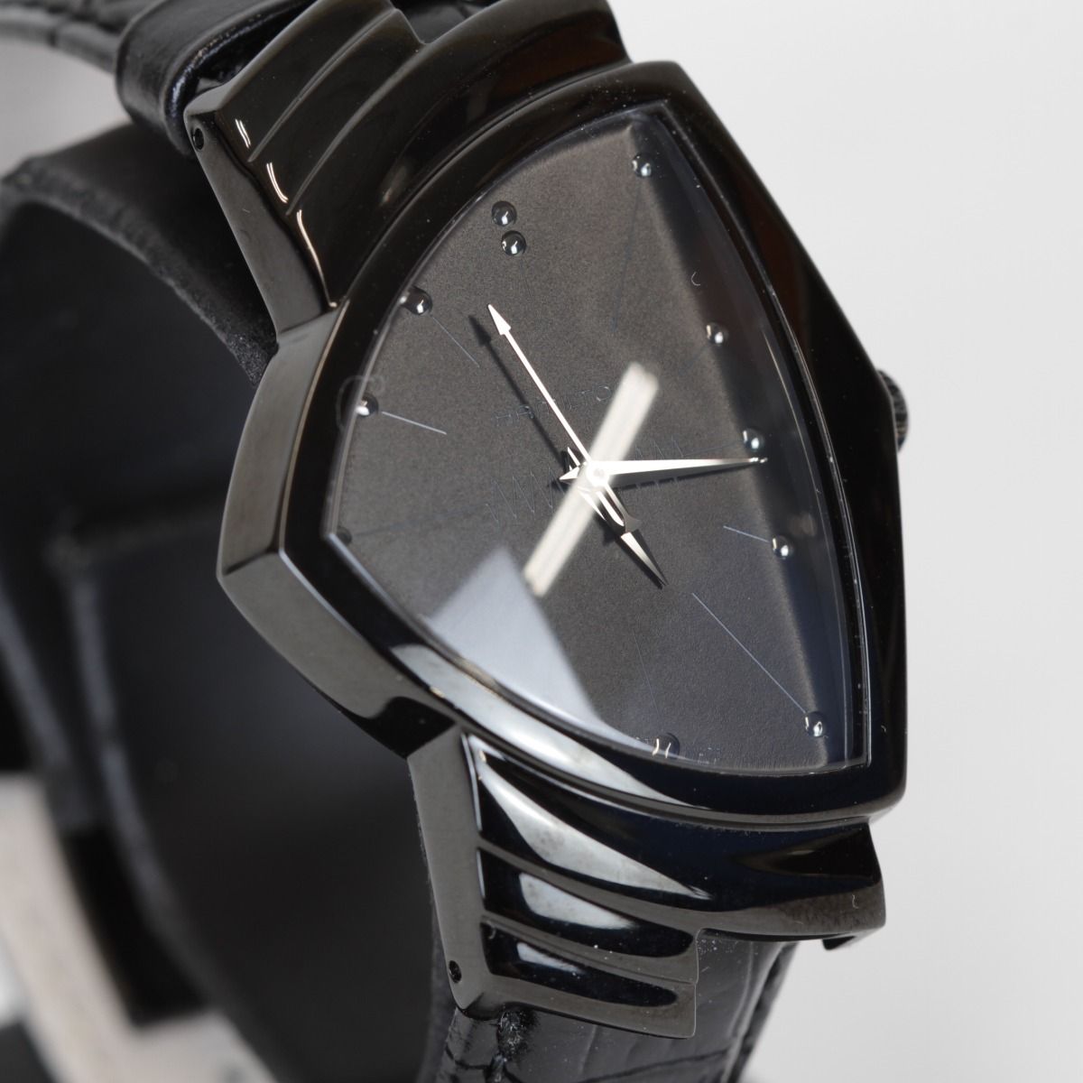 超美品『USED』HAMILTON【ハミルトン】H244010 ベンチュラ 箱/ケース