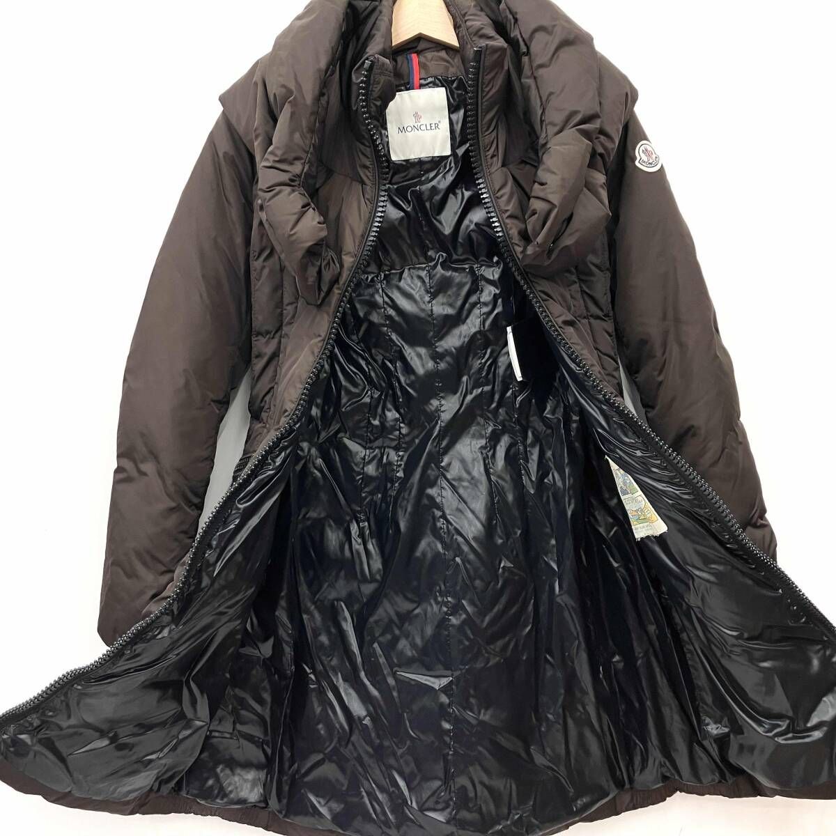 超美品 モンクレール シロセス　CYROSELLE ロングダウンコート サイズ３ MONCLER（モンクレール） MONCLER CYROSELLE/シロセス 120934993305