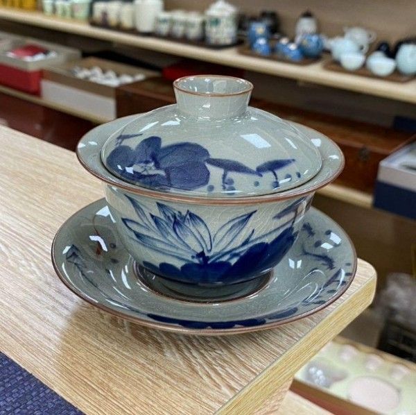 景徳鎮 青花磁胡蝶三才蓋碗 茶碗 煎茶器 茶道具 新品未使用 新品】景徳鎮 手画青花三才蓋碗 茶碗 茶道具 180ml - メルカリ