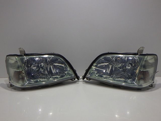 17 クラウン ヘッドライト左右 HID JZS171/175 ロイヤル 後期 30-290 C