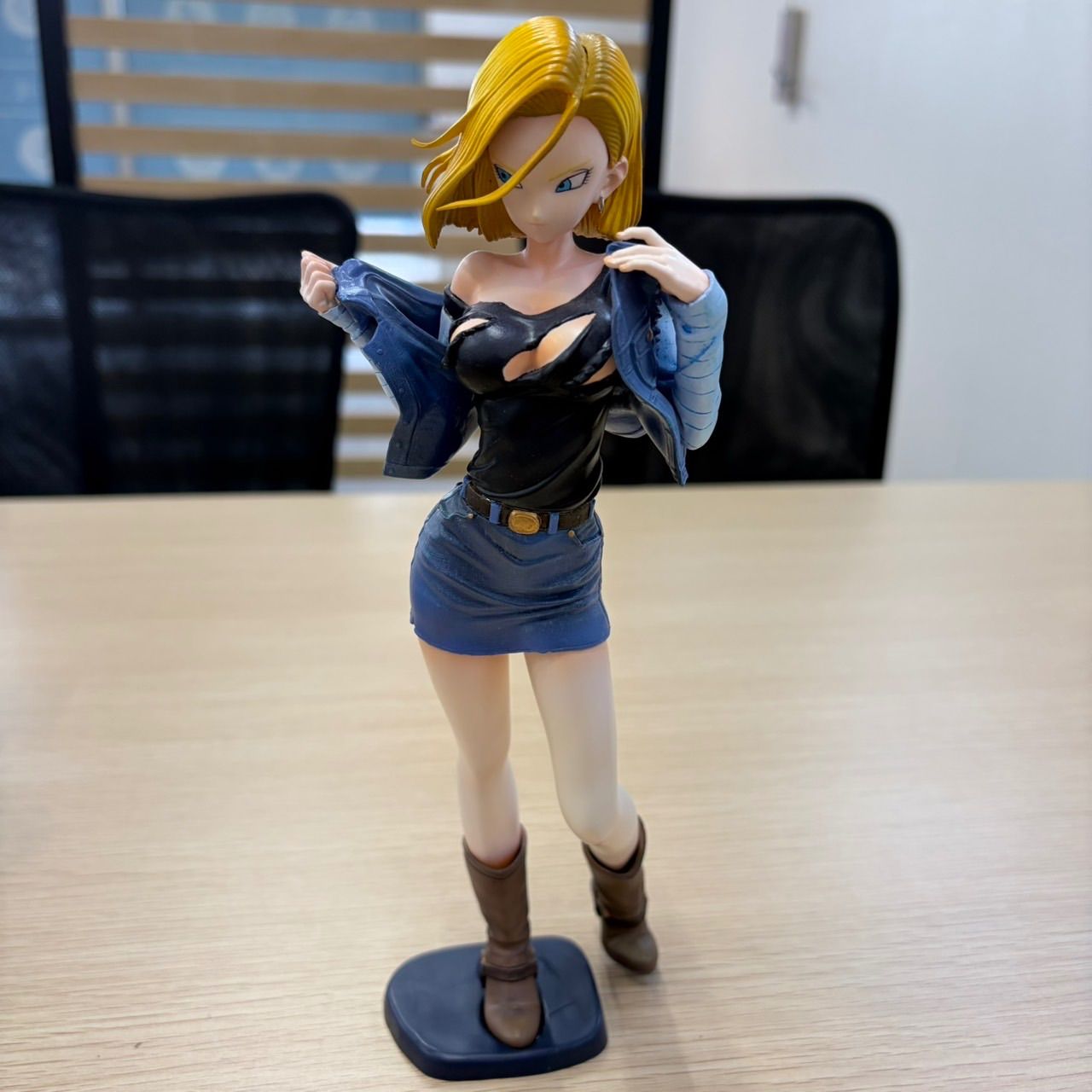 リペイント 人造人間18号 ドラゴンボール GLITTER&GLAMOURS - メルカリ