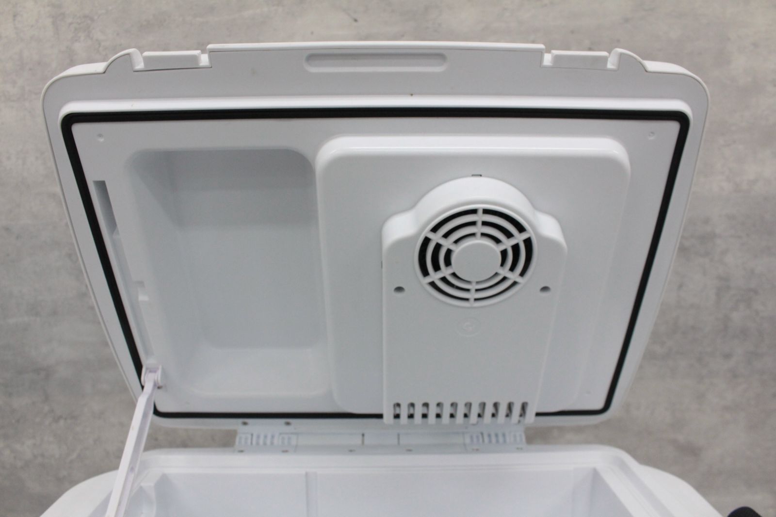 行董】HITACHI 日立工機コードレス冷温庫 UL18DSL(NM) 本体のみ 14.4V