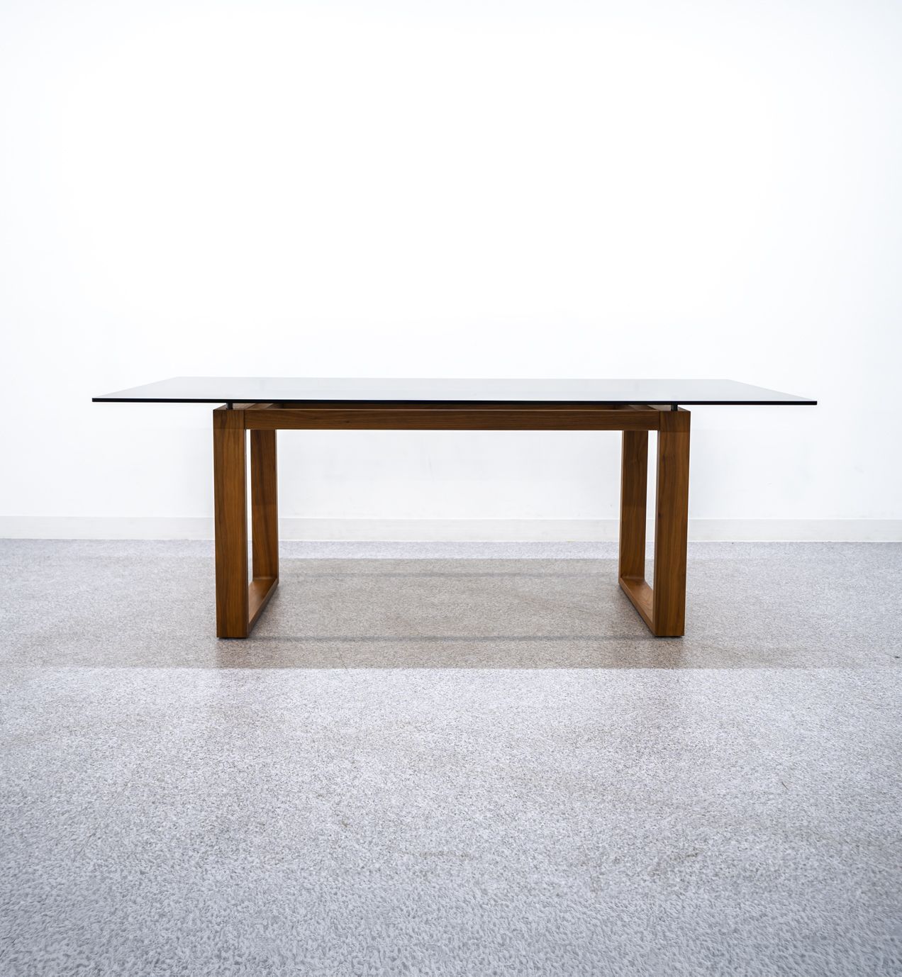 【展示美品】Cassina IXC カッシーナイクスシー リムテーブル 幅200 展示品】Cassina ixc. カッシーナイクスシー RIM リム ダイニング