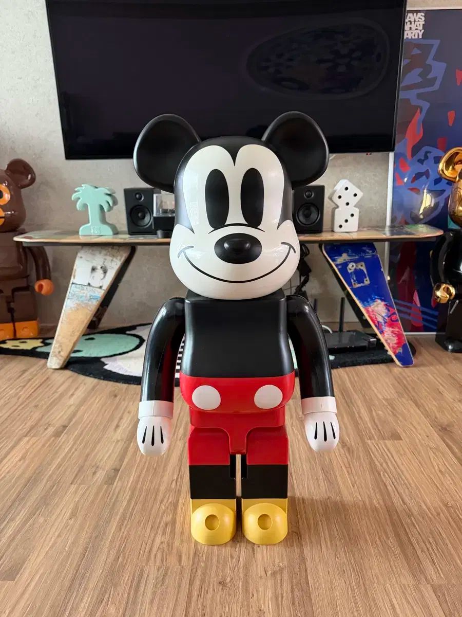 BE@RBRICK(ベアブリック) 1000% mickey mouse(ミッキーマウス