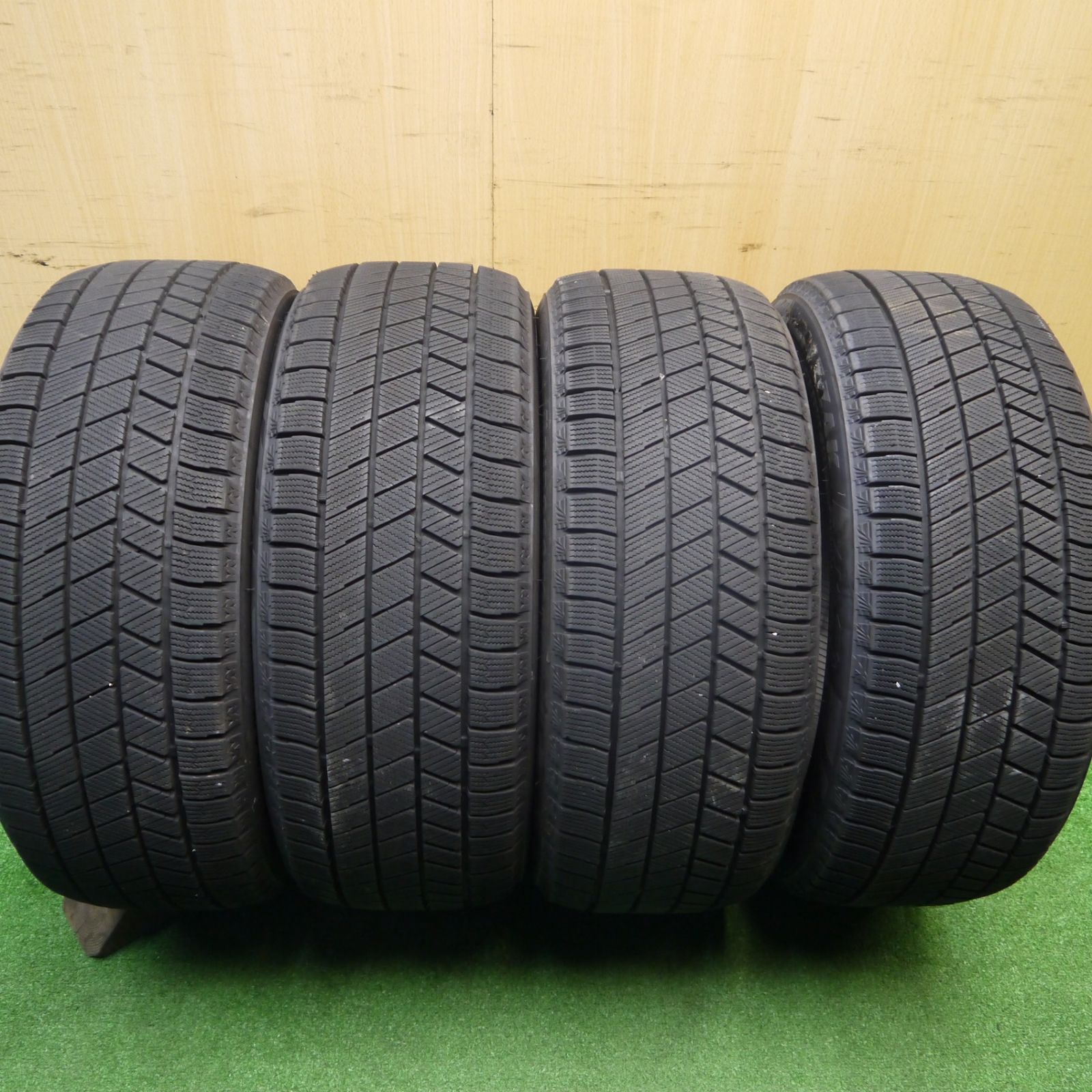 バリ溝！23年！9.5分☆スタッドレス 215/50R17 ブリヂストン